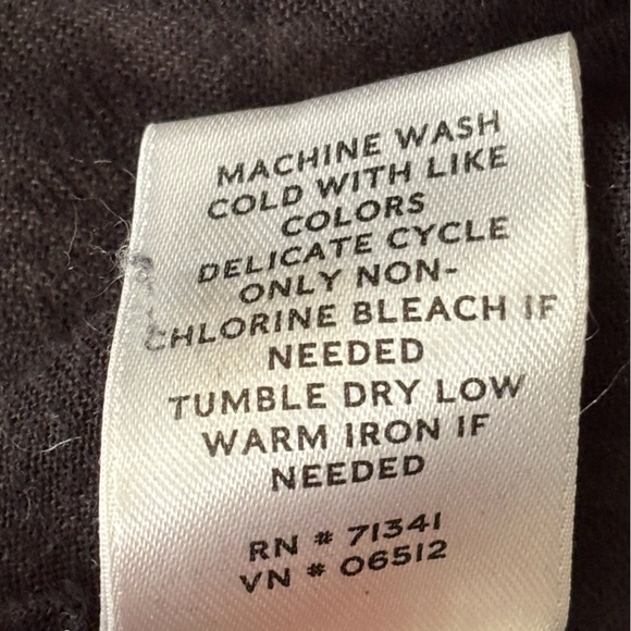 L.L. Bean Plaid Button-Up Shirt - Picture 4 of 6